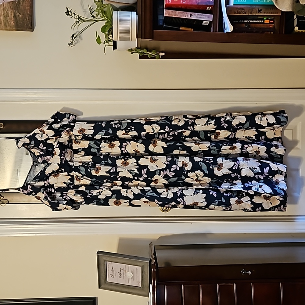 SHEIN VCAY Plus Allover Floral Print Cold Shoulder Split Thigh Belted Dress